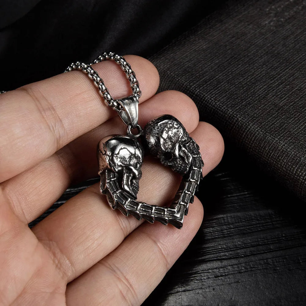 European And American Fashion Personality Creativity Double Skull Love Necklace Men's Street Hip-Hop Punk Retro Pendant Accessor