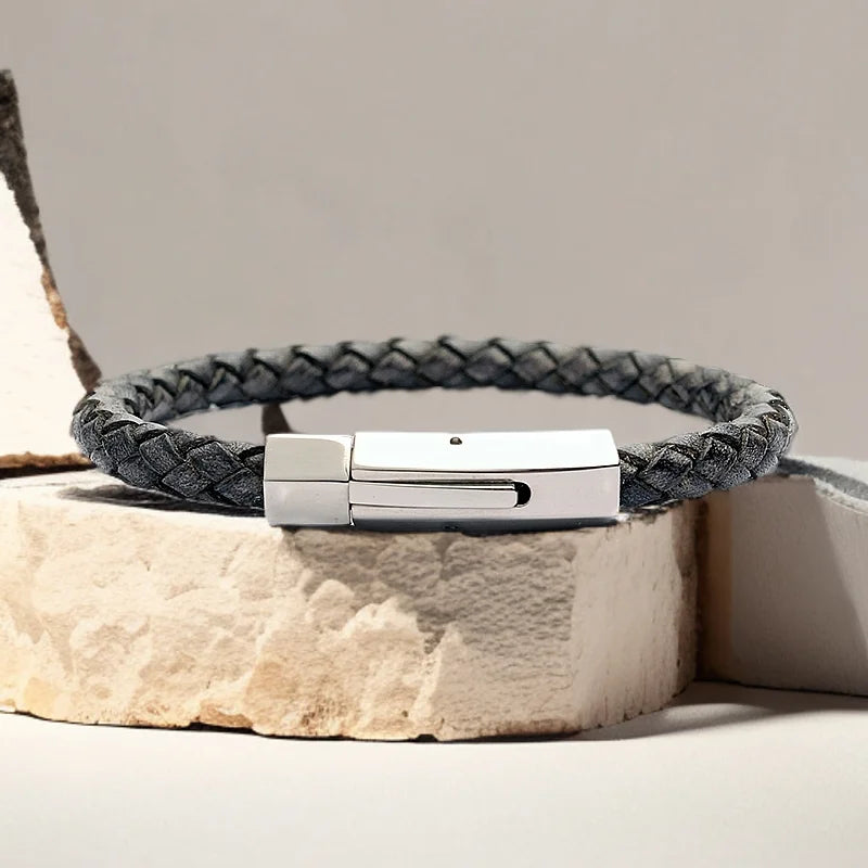 MKENDN 6 mm Klassisches, schlichtes rotes geflochtenes Lederarmband mit sechseckiger Edelstahlschließe – Schmuckstück für Damen, Herren und Paare – Geschenkidee