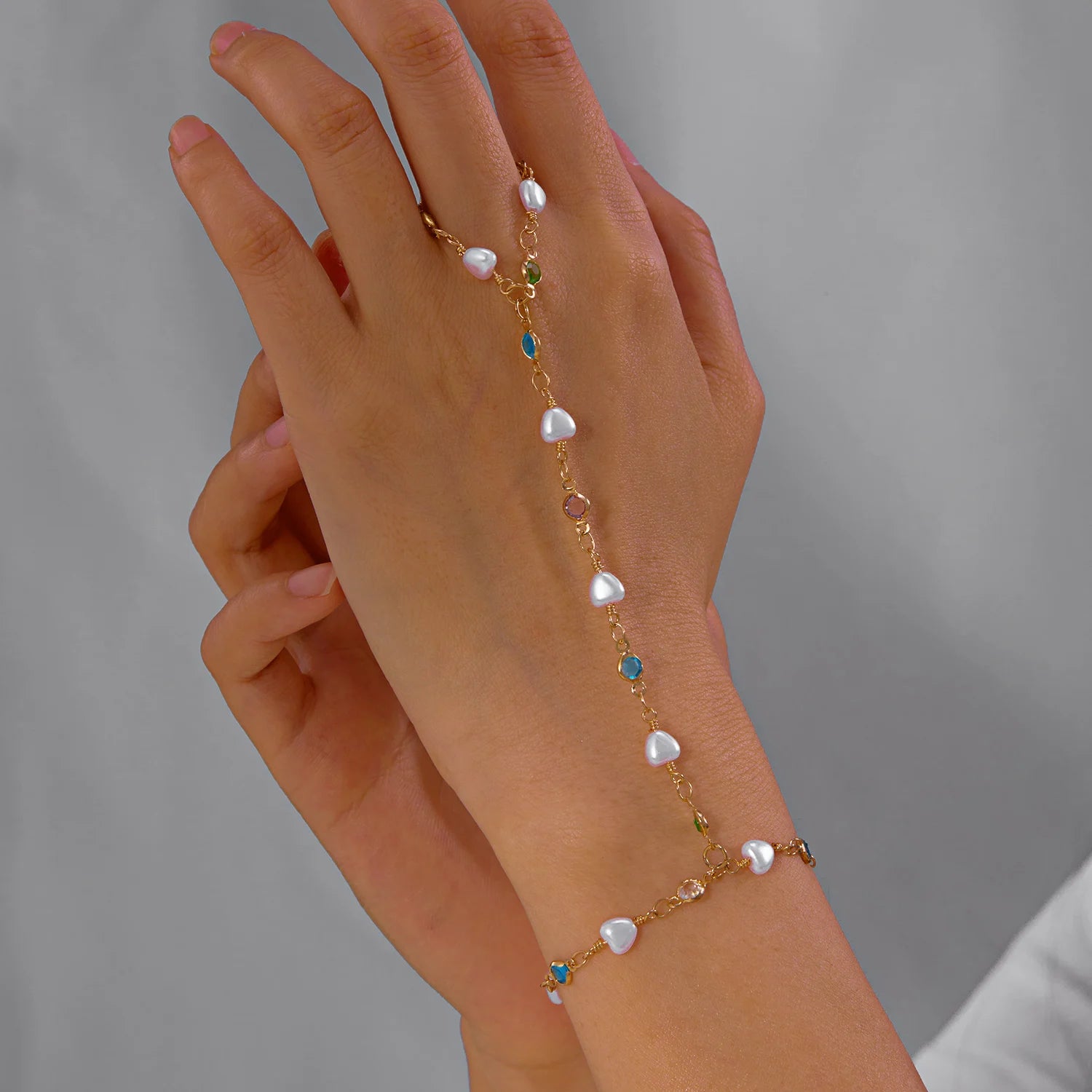 Leichter, luxuriöser, farbenfroher Herzquasten-Kettenring mit Armbandgliedern, ideal für Damen, Hochzeitsschmuck