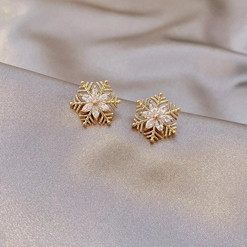 Exquisite Zircon Snowflake Stud Earrings for Women Shiny Rhinestone Crystal Flowers Earring Girl Party Christmas Jewelry Gifts
