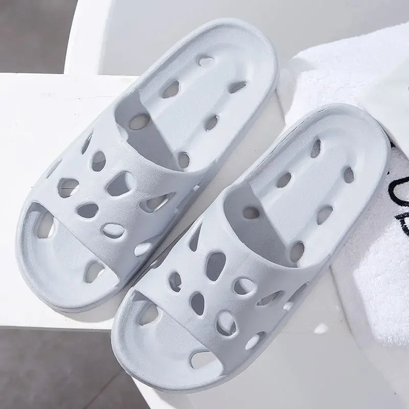 Summer Cloud Slippers Women Men Flip Flops Beach Sandals Bathroom Non-Slip Slides Women Slippers Indoor House Shoes Man Slipper