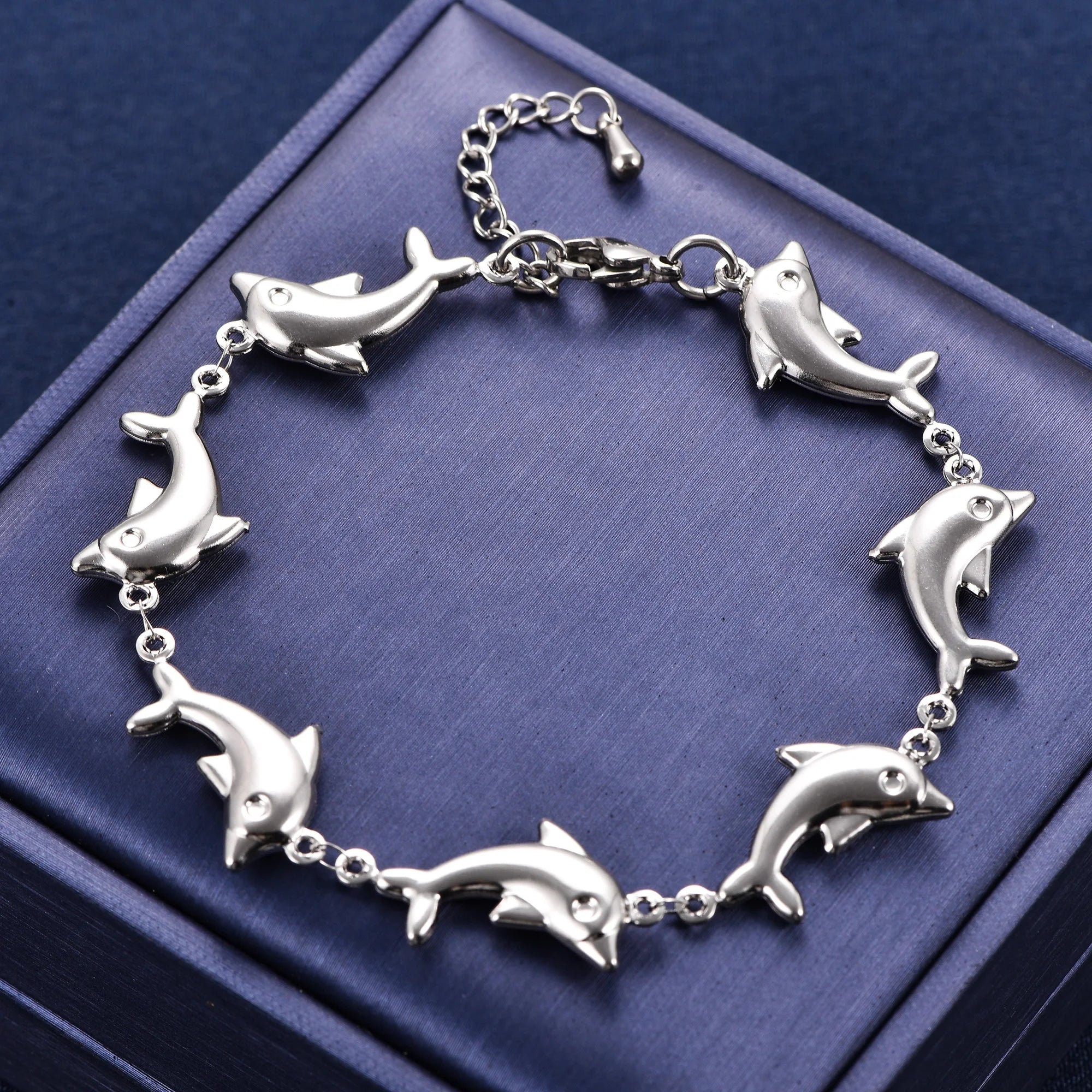 Cute Stainless Steel Dolphin Bracelet Link Hand Chain for Women Girl Anklets Wristband Summer Beach Metal Jewelry Accessories
