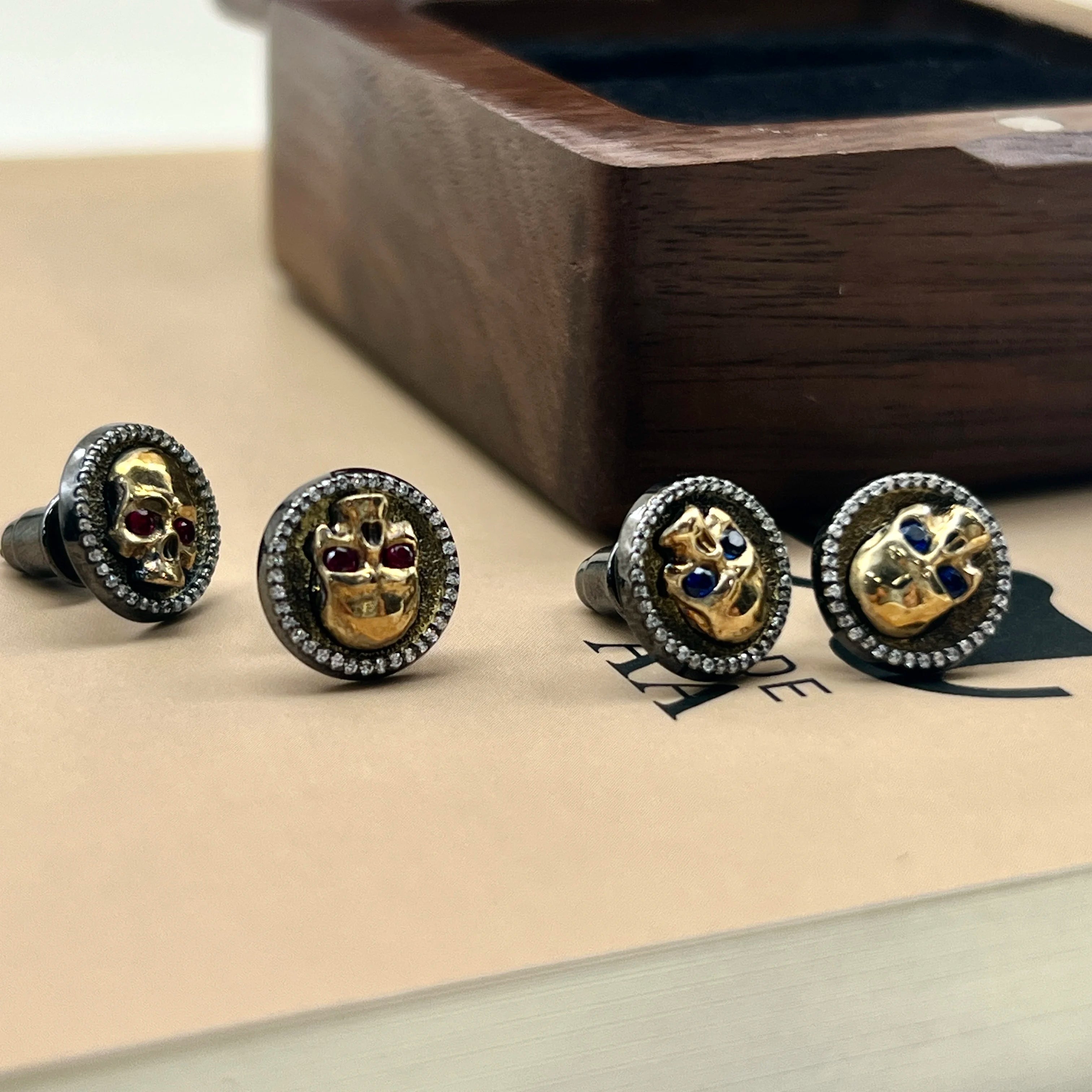 S925 silver personalized black-coated skull earrings for men and women; mythical dark style stud earrings