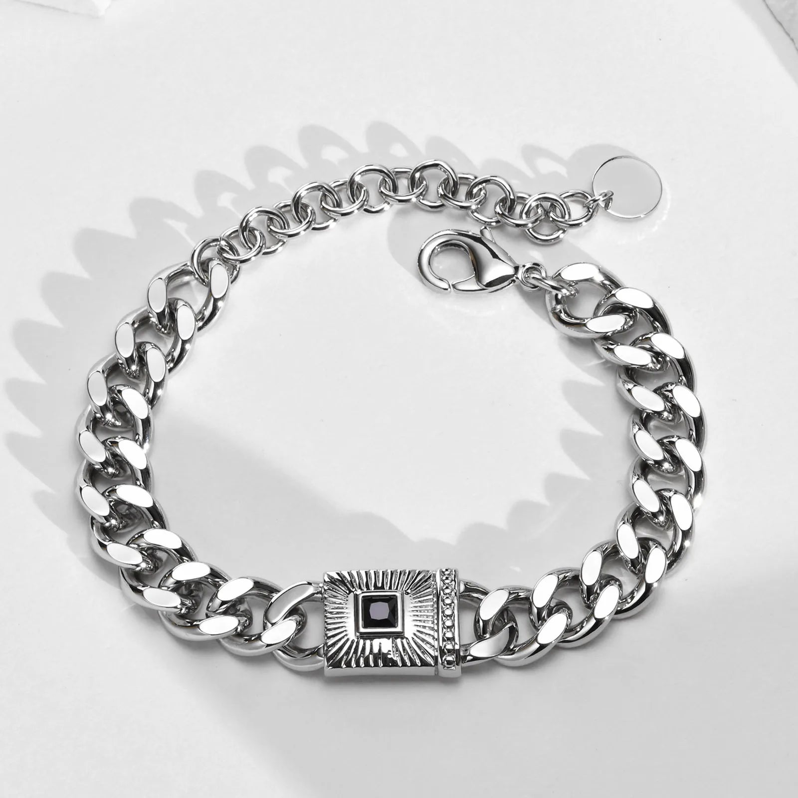 Bracelet unisexe Vnox Design en zircon en forme de cœur, chaîne cubaine ajustable avec breloque carrée géométrique, idéal comme cadeau.
