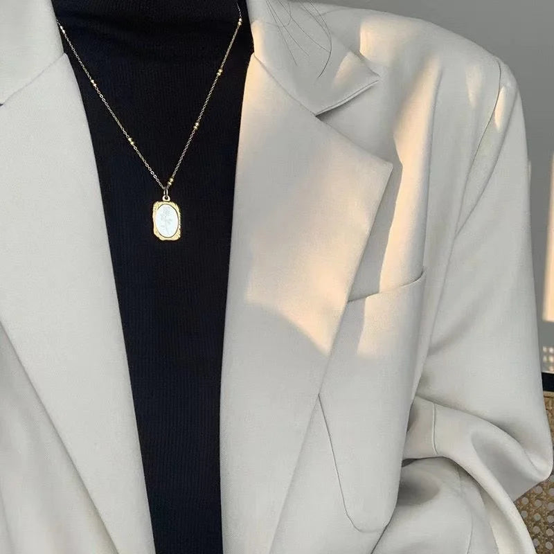 Stainless Steel Mirror Flower Pendant Necklace For Women Gold Color Rose Flower Charm Neck Chain Party Retro Temperament Jewelry