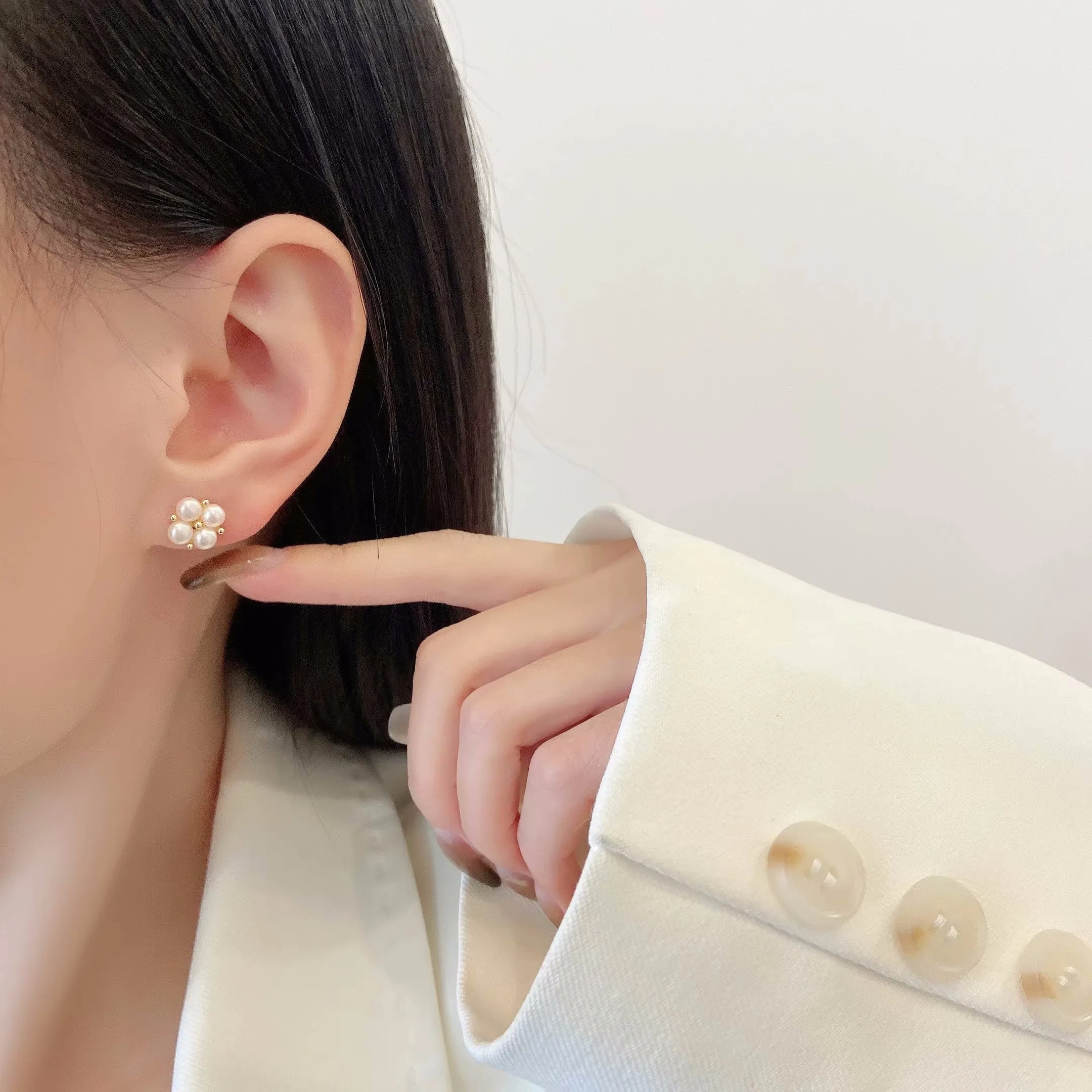 925 Sterling Silber Vier Perlen Ohrring für Frauen Französisch Temperament Exquisite Hochzeit Party Schmuck Zubehör