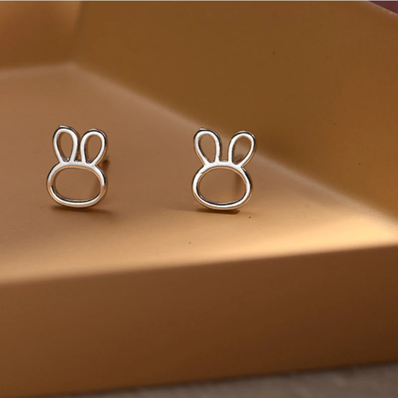 VOQ Silver Color Cartoon Cutout Rabbit Earrings Fashion Unusual Stud Earrings Ladies and Teens Jewelry Party Gifts
