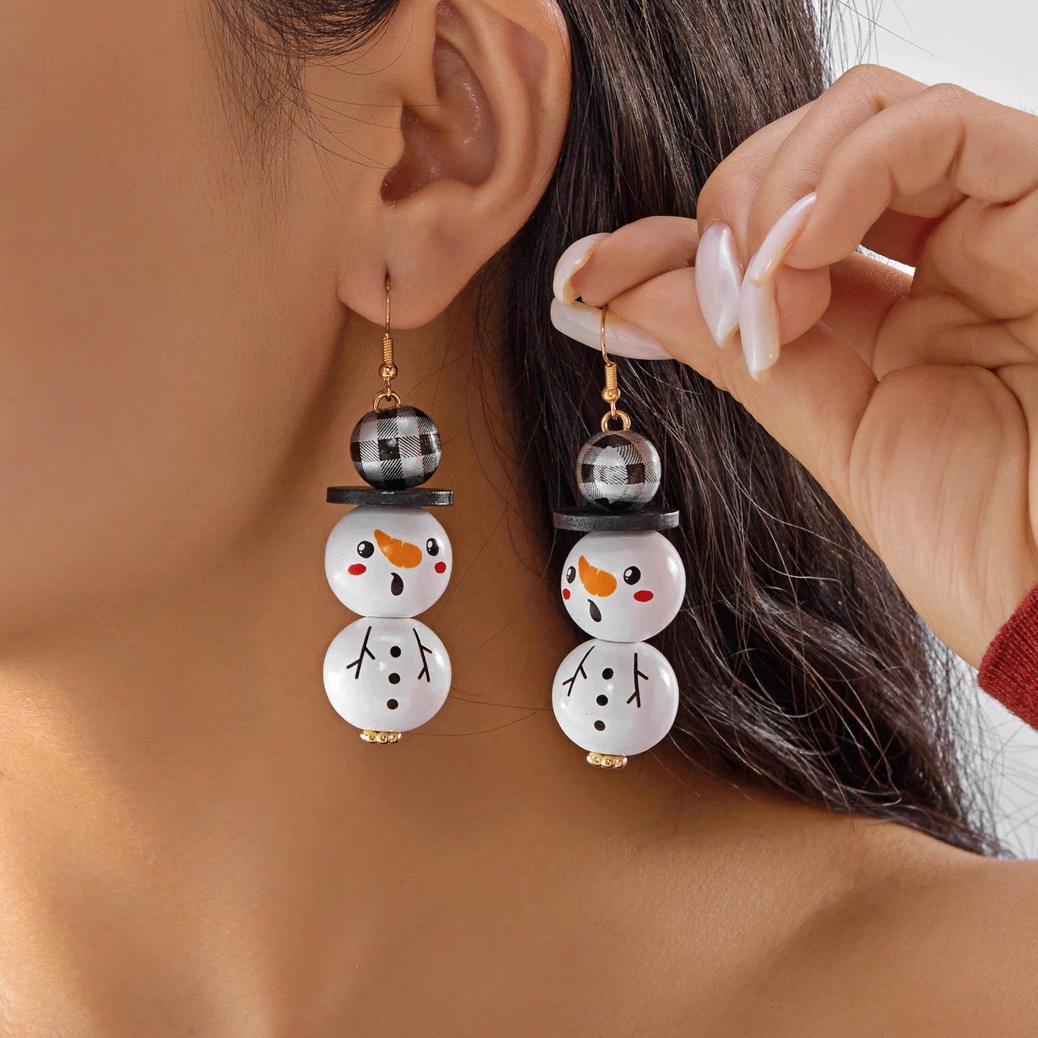 Cartoon Wooden Snowman Dangle Earrings For Women Wear A Hat Cute Santa Claus Wood Beads Earring Christmas Party New Year Gifts