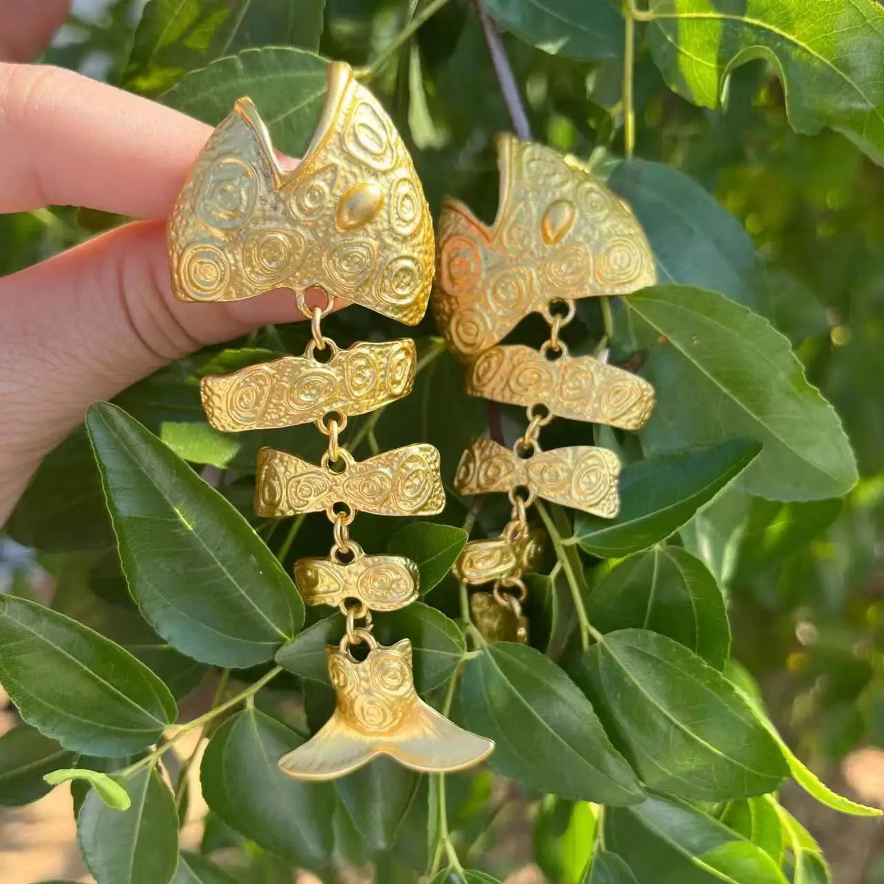 2025 New Fashion Gold Color Fish-bone Dangle Earrings