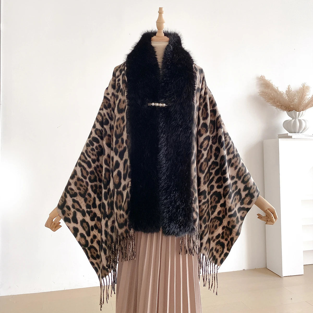 Women Winter Thicken Warm Long Poncho Loose Scraves Sleeves Leopard Capes Black Striped Faux Fur Collar Cloak Scraf