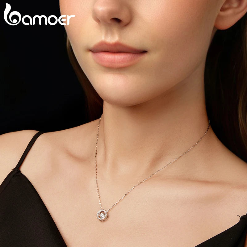 BAMOER 0.5CT Dancing Moissanite Necklace 925 Sterling Silver Halo Round Pendant Link Necklace for Women Wedding Jewellry Gift