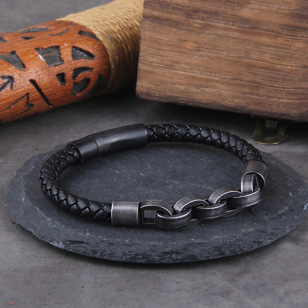 Genuine Leather Bracelet Infinity Shape Special Popular Pattern Men's Bracelet for Men Stainless Steel Jewelry Accessories Gift