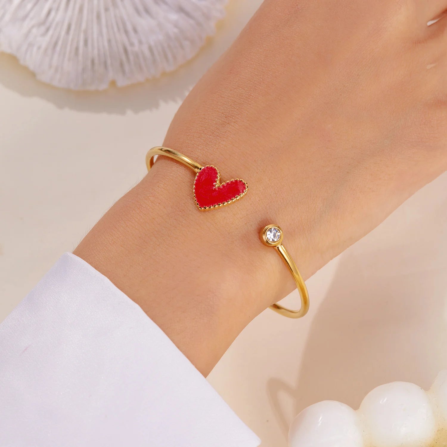 Stainless Steel Love Heart Shape Open Bracelet For Women Gold Plated Crystal Zircon Exquisite Open Bangle Waterproof Jewelry