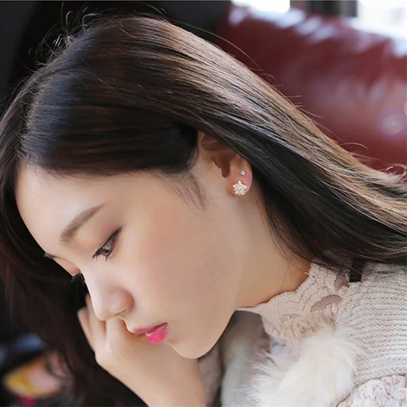Exquisite Zircon Snowflake Stud Earrings for Women Shiny Rhinestone Crystal Flowers Earring Girl Party Christmas Jewelry Gifts