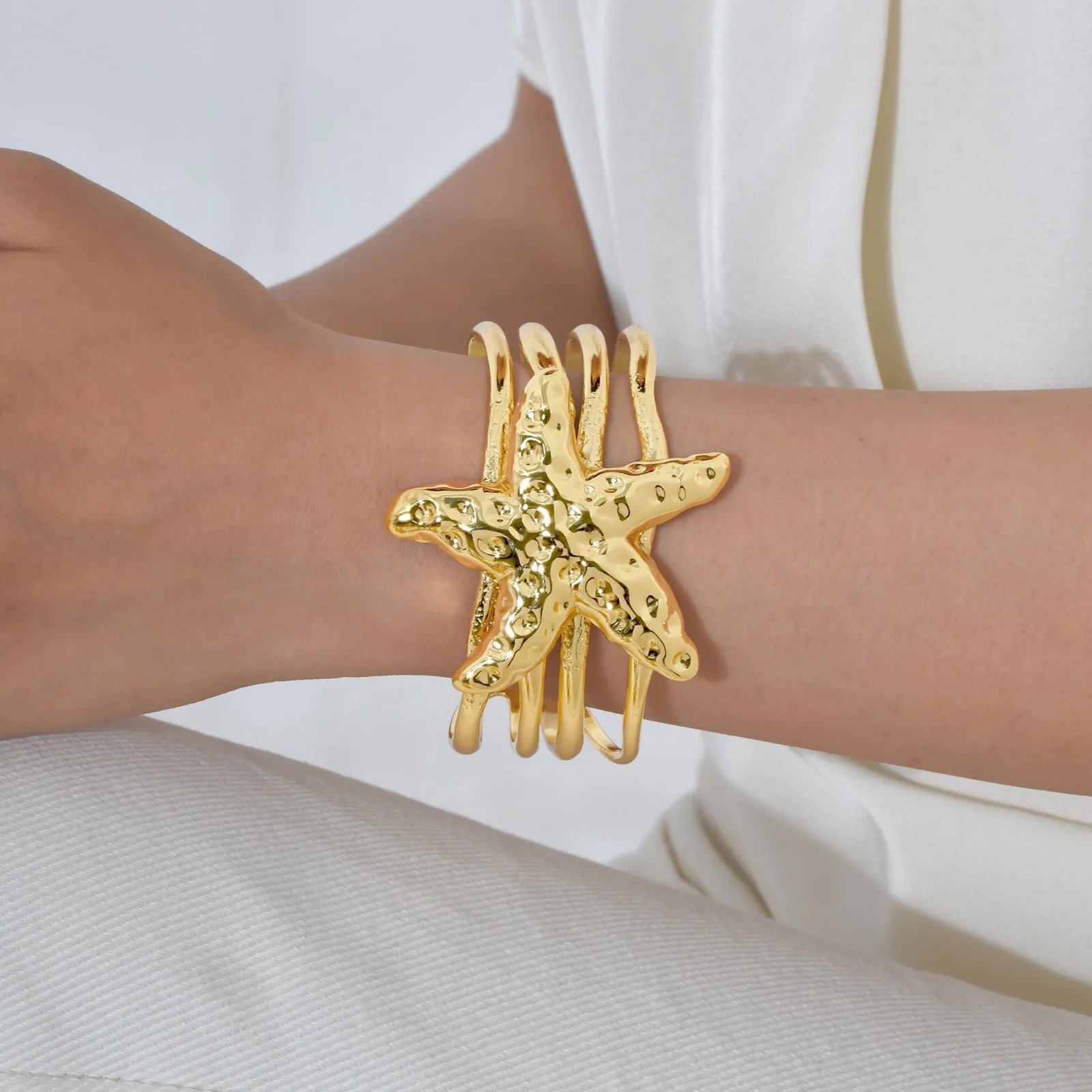 Vnox Chunky Starfish Cuff Bracelets For Women Girls,Stainless Steel Gold Color Heavy Bangles,Female Trendy Jewelry Party Daily