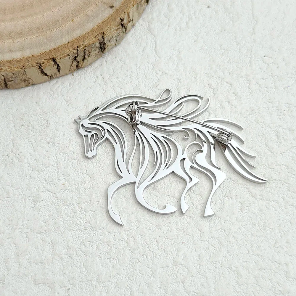 Original innovative running horse hollow stainless steel gold-plated 18K brooch, suit lapel pin, waterproof formal fittings
