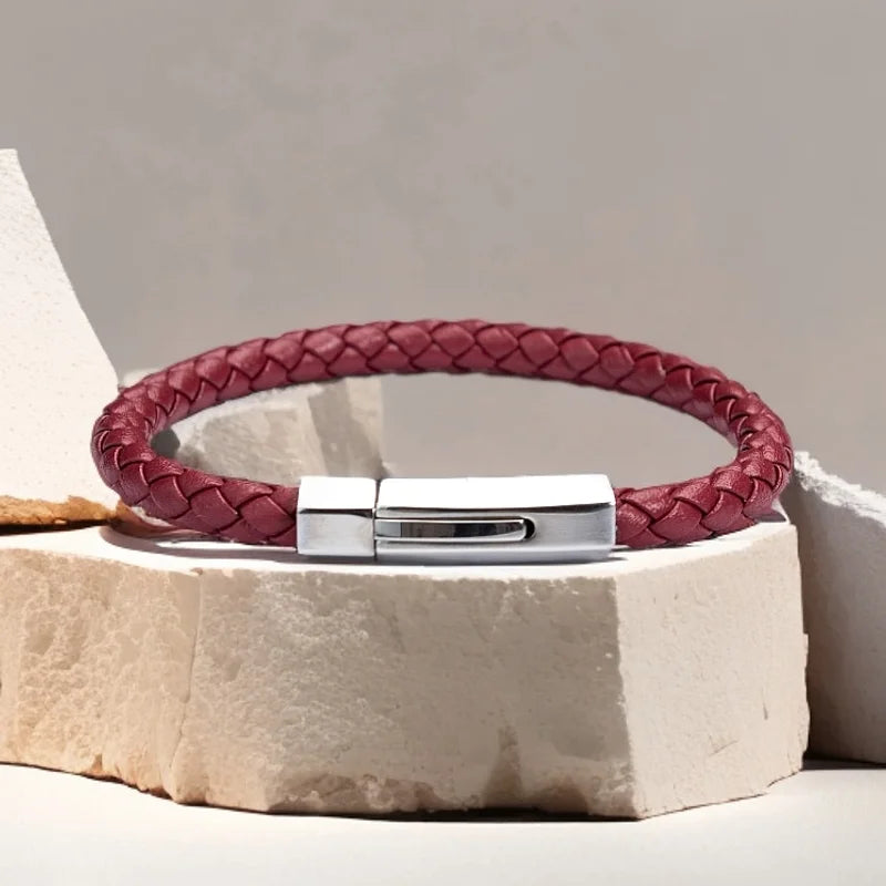MKENDN 6 mm Klassisches, schlichtes rotes geflochtenes Lederarmband mit sechseckiger Edelstahlschließe – Schmuckstück für Damen, Herren und Paare – Geschenkidee