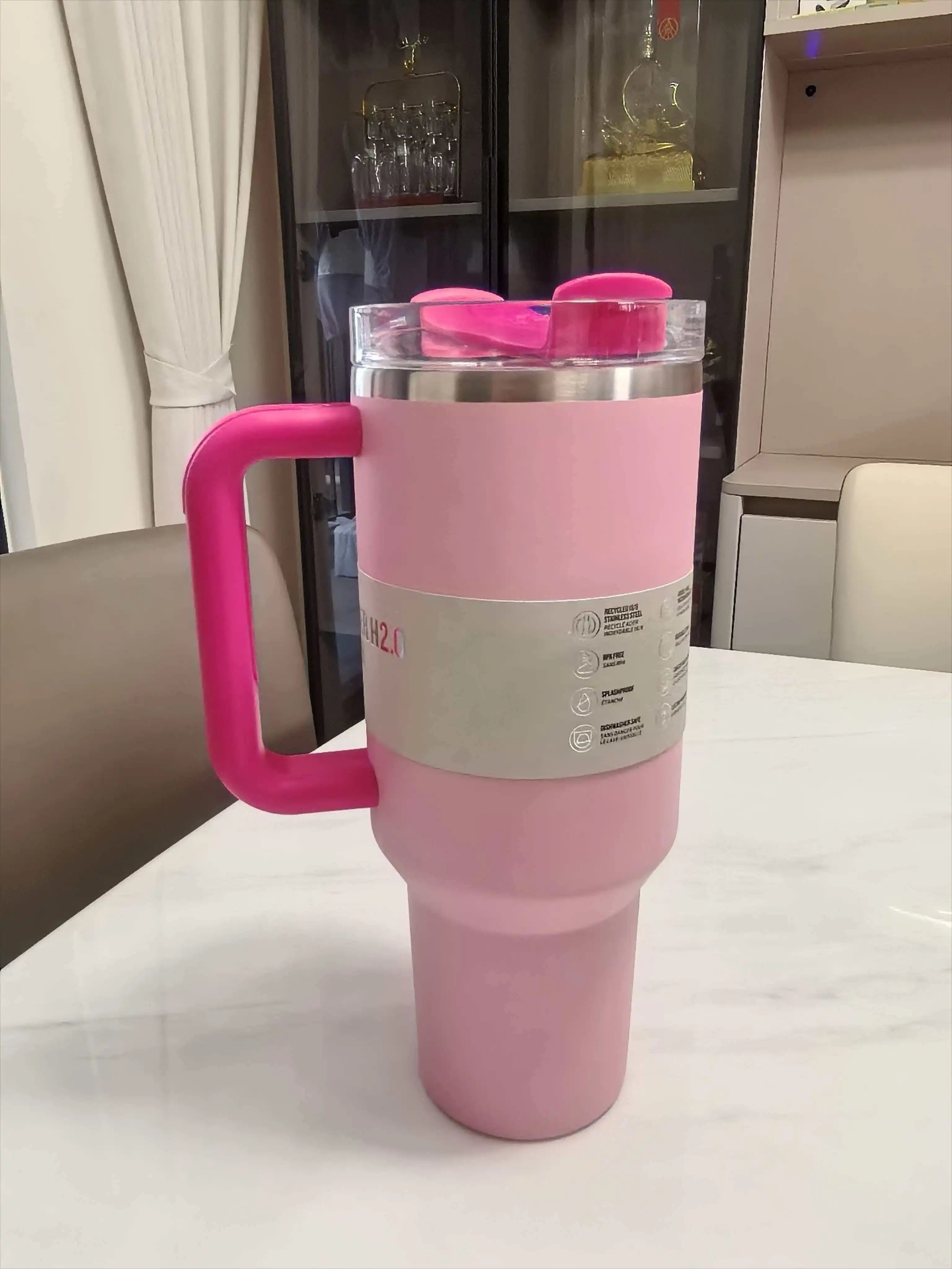 New 40-ounce vacuum straw thermos, stainless steel car sports water bottle, can hold cold and hot beverages