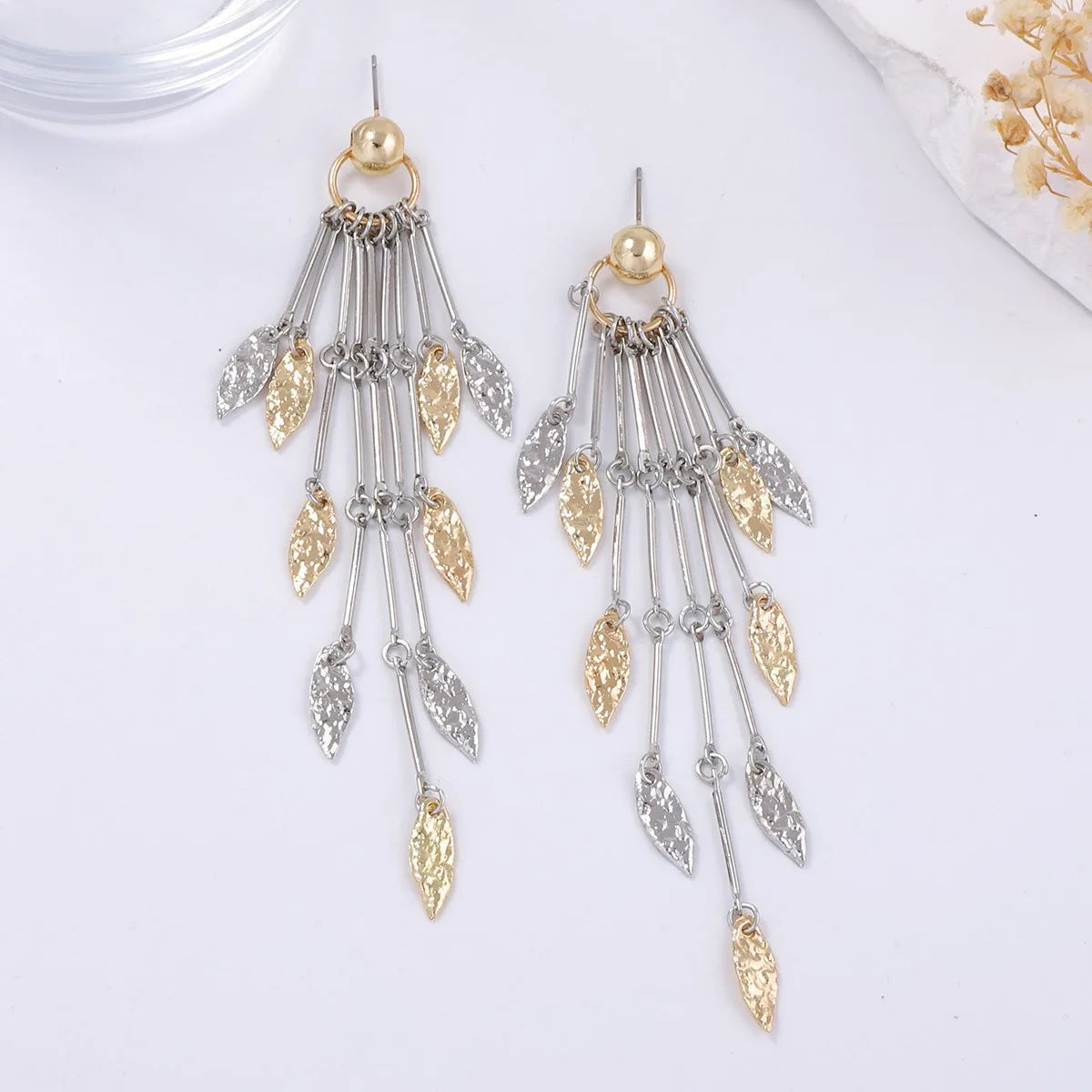 ZAA Luxury Retro Long Tassel Geometric Leaf Splicing Temperament Earrings