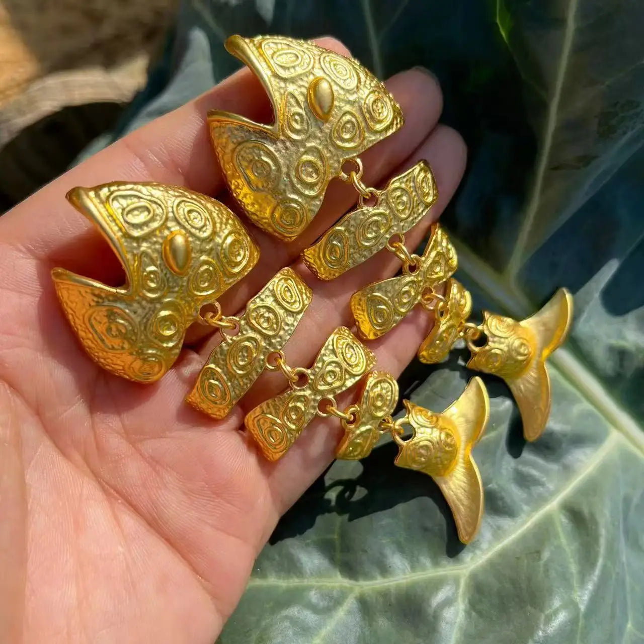 2025 New Fashion Gold Color Fish-bone Dangle Earrings