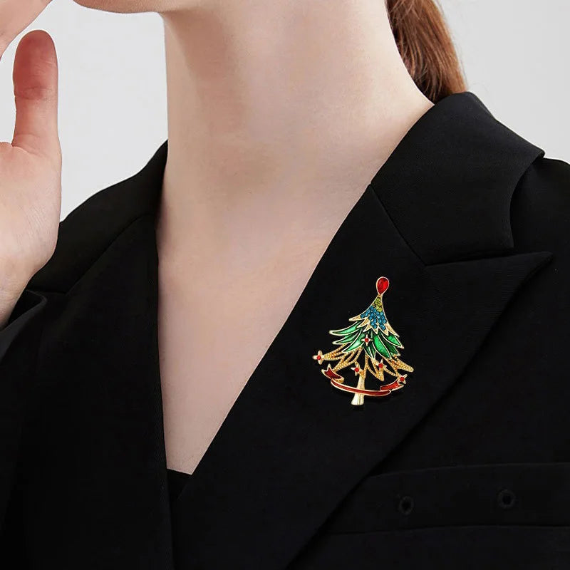 Full Rhinestone Lovely Dancing Deer Brooches For Women Colorful Zircon Snowman Santa Claus Wreath Lapel Pins Christmas Jewelry