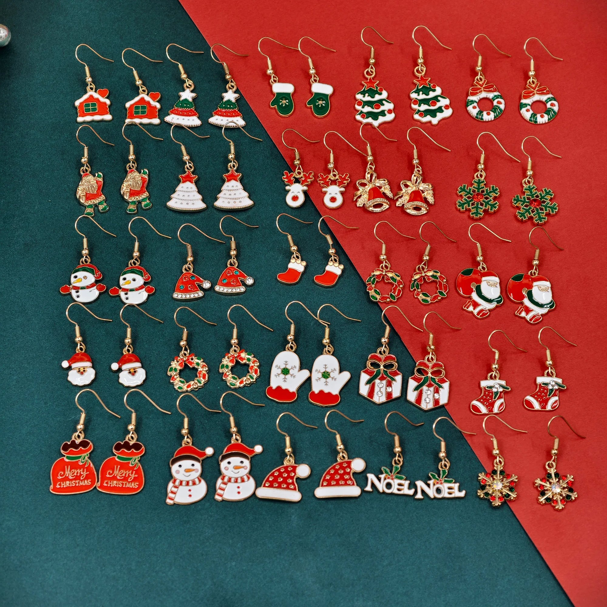 50pcs Cross border New Christmas Earrings Set Santa Snowflake Reindeer Snowman Alloy Oil Drop Earrings Christmas Gift (No Jewelr