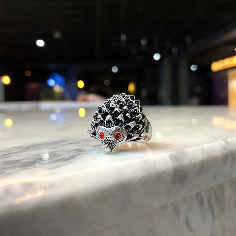 Retro Red Eye Hedgehog Ring For Men Women Punk Gothic Rock Hiphop Open Ring Handmade Designer Jewelry Unisex Accessories Gift