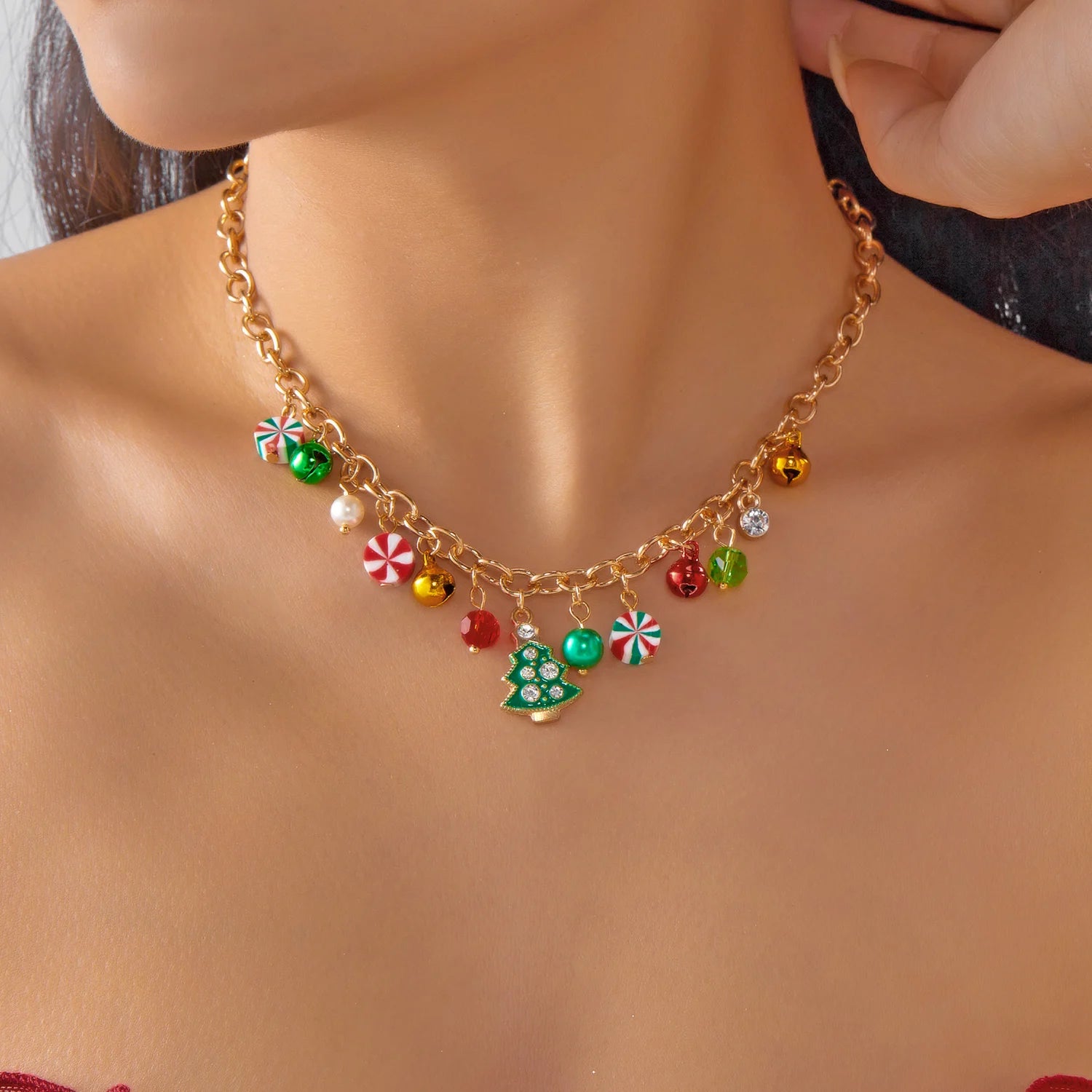 Christmas Metal Chain Necklace For Women Girls Santa Claus Snowman Bell Elk Wreath Pendant Clavicle Choker Party New Year Gifts