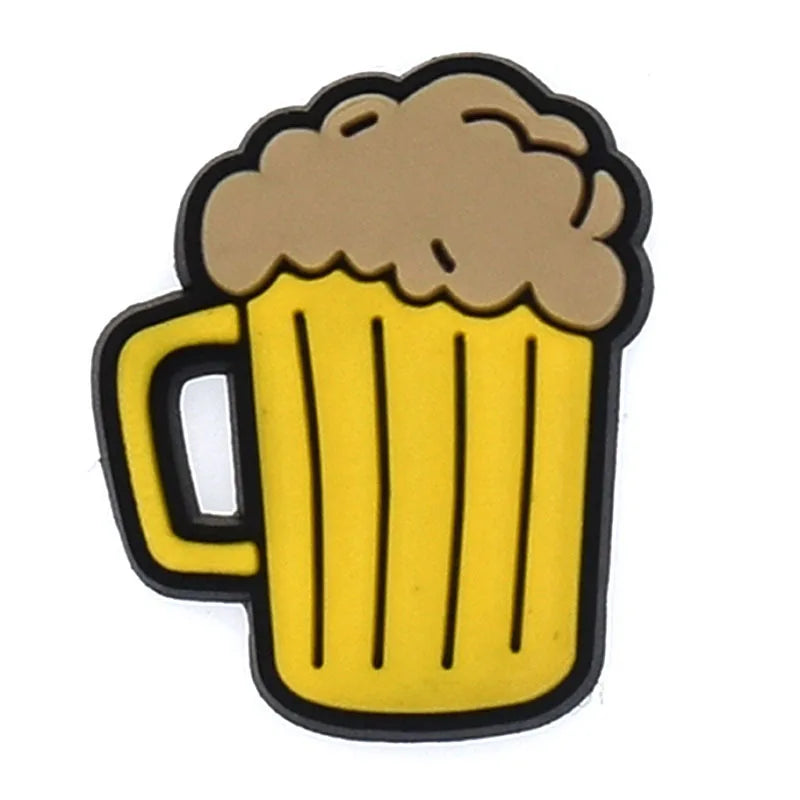 1 pièce de breloques en PVC pour chaussures Crocs, motif poulet à la bière, accessoires de bricolage, badge unisexe, boucle pour sandales, décoration pour jeans enfant.