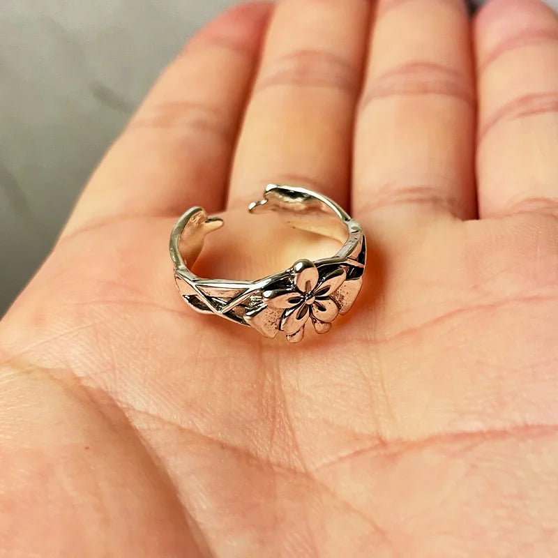 Retro Dark Sakura Matou Flower Ring For Women Punk Gothic Open Ring Design Jewelry Fate Stay Night Accessories Anime Lovers Gift - Madeinsea©