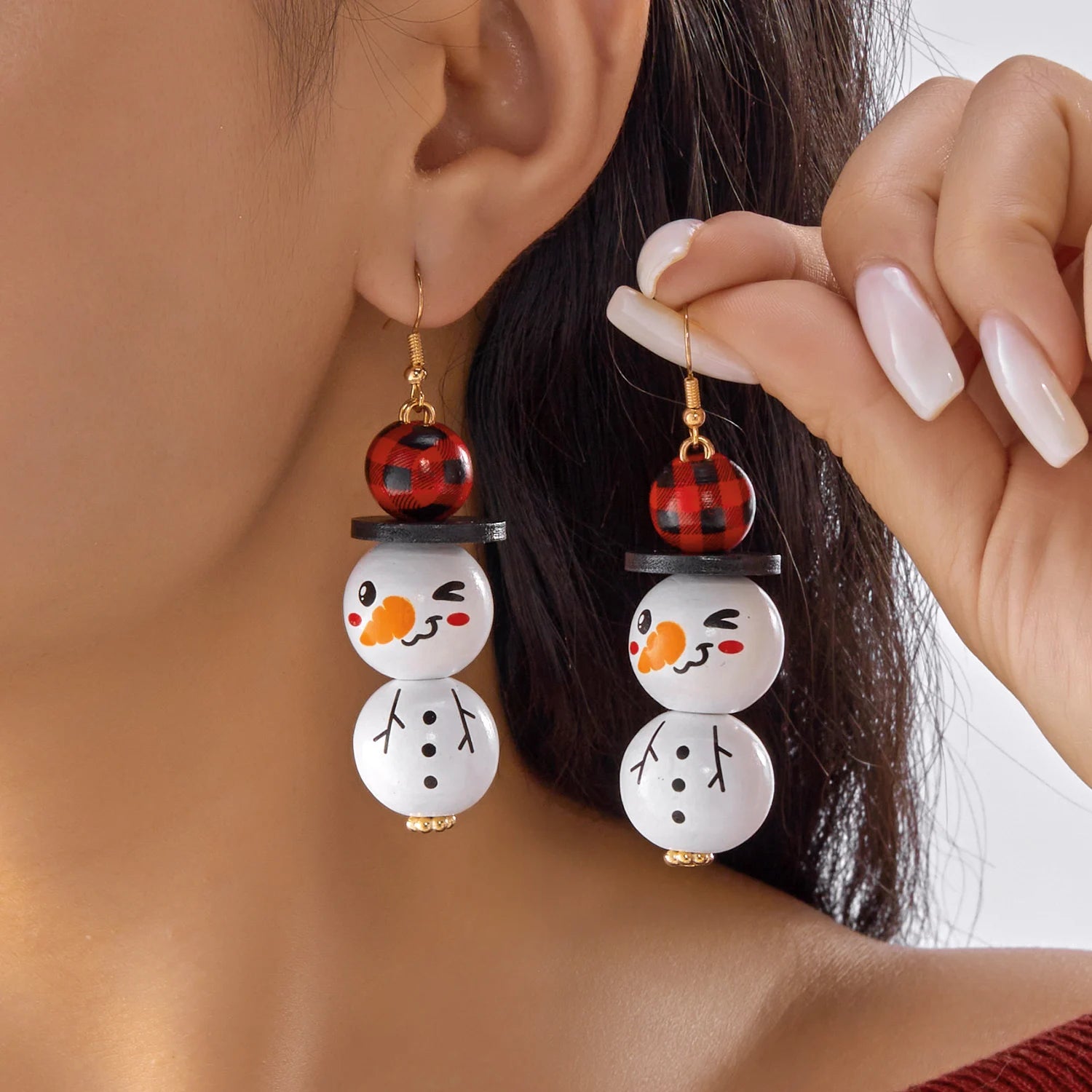 Cartoon Wooden Snowman Dangle Earrings For Women Wear A Hat Cute Santa Claus Wood Beads Earring Christmas Party New Year Gifts