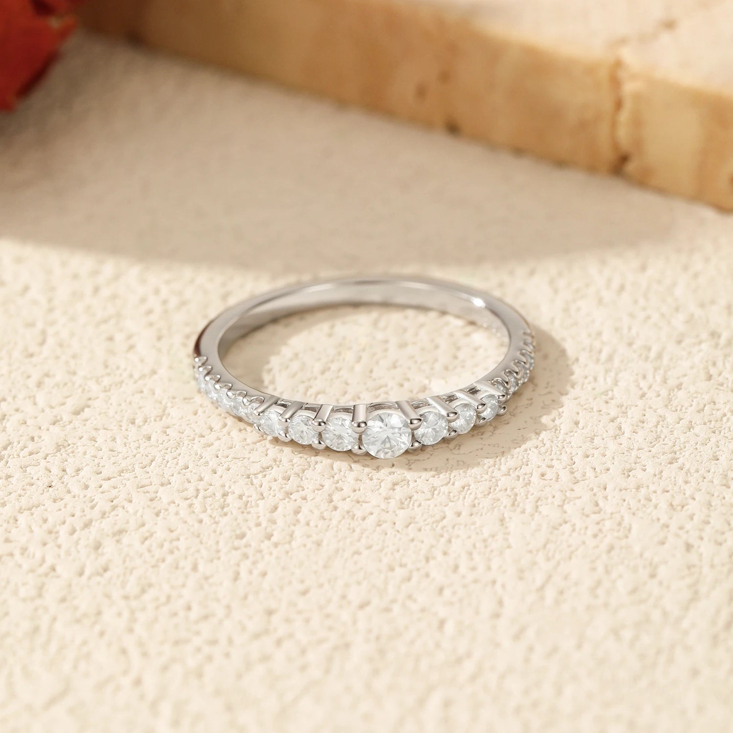 MODIAN Exquisite Round Moissanite Ring 925 Sterling Silver Trendy Wedding Engagement Band Rings For Women Fine Jewelry