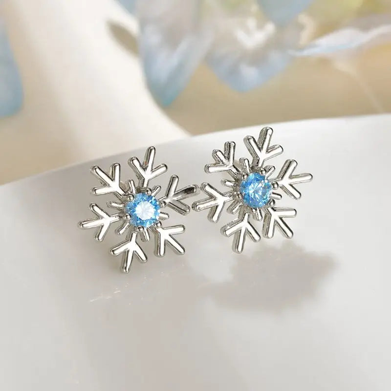 Exquisite Zircon Snowflake Stud Earrings for Women Shiny Rhinestone Crystal Flowers Earring Girl Party Christmas Jewelry Gifts