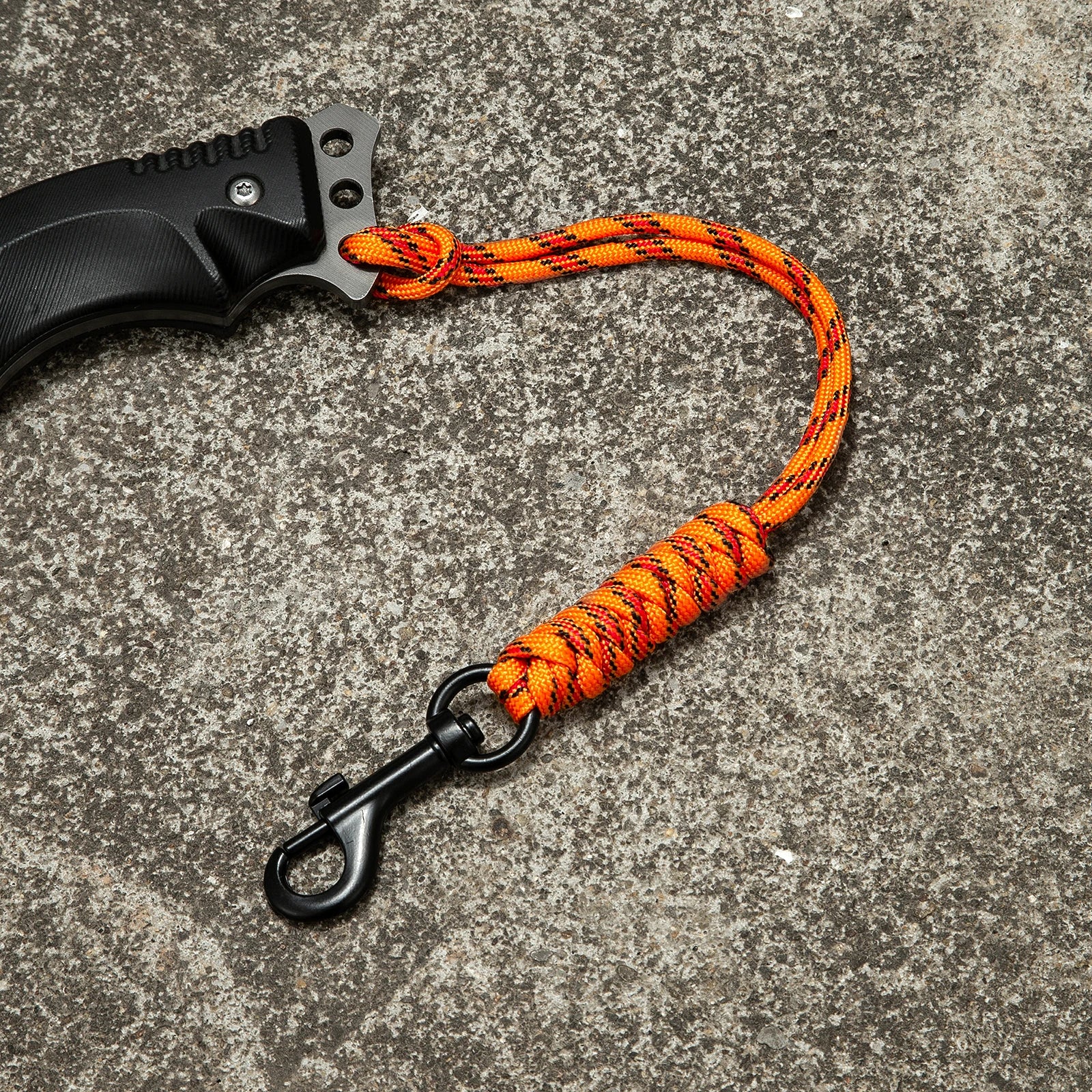 MKENDN Porte-clés en paracorde avec crochet métallique pour homme et femme, dragonne d'urgence pour l'escalade en extérieur, porte-cartes d'identité et d'identification.