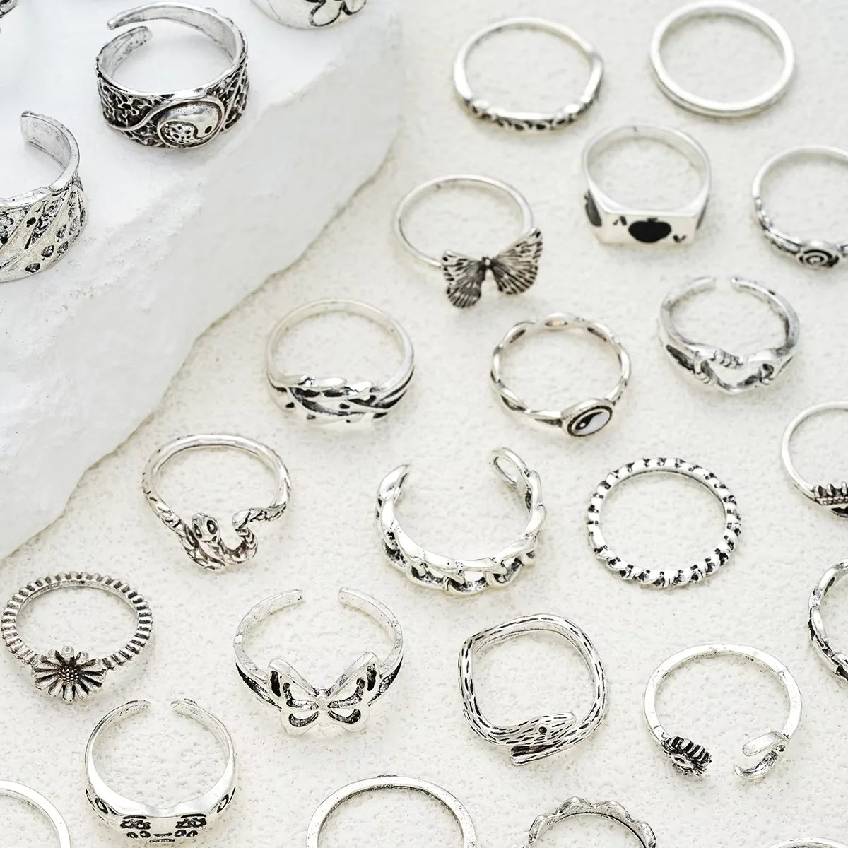 51 Pcs Punk Ring Set For Women Men Gothic Butterfly Heart Snake Angel Black 8 Design Match Ring Daily Wear Jewelry Gifts 2025