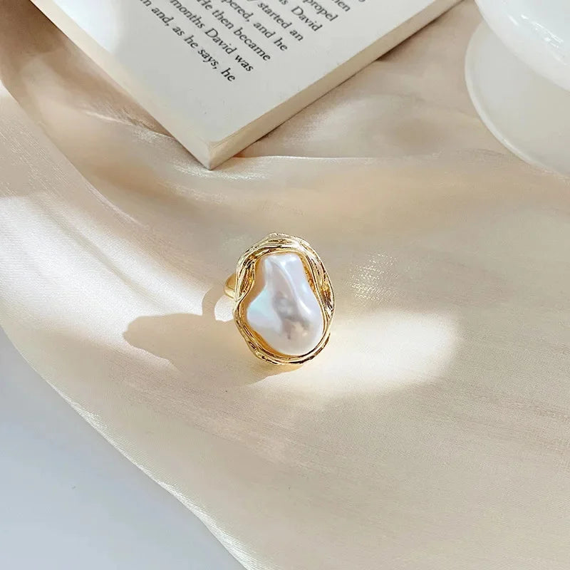 Women Irregular Shape Metal Ring With Imitation Pearl Gold Plating Geometric Finger Ring Ins Style Simple Design Women Jewelry