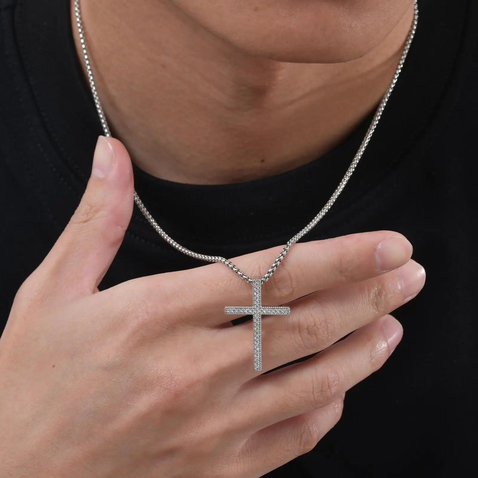 Collier pendentif croix Vnox Bling en zircon avec chaîne à maillons, unisexe, couleur argent, simple collier croix du Christ pour hommes et femmes