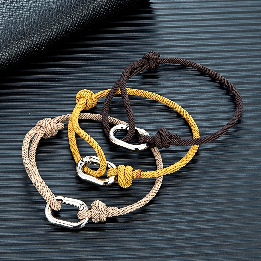 Bracelet MKENDN style nautique pour homme, fin et ajustable, avec fermoir ovale à ressort, idéal pour les surfeurs et les amateurs de bijoux de plage.