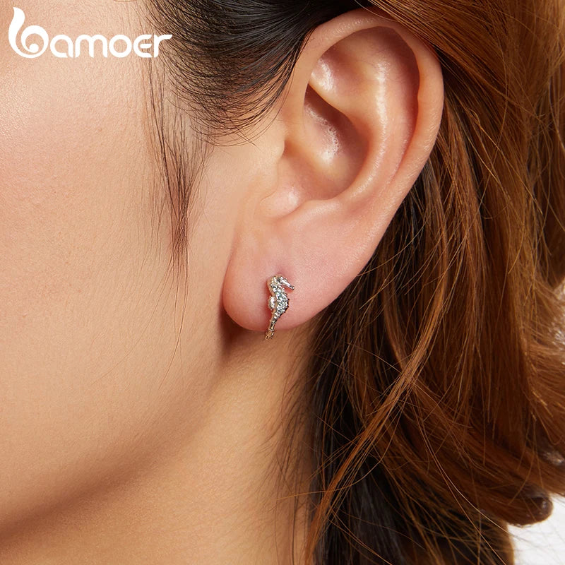 BAMOER Niedliche Seepferdchen-Ohrringe aus 925er Sterlingsilber, kleine runde Creolen für Damen BBSE1176