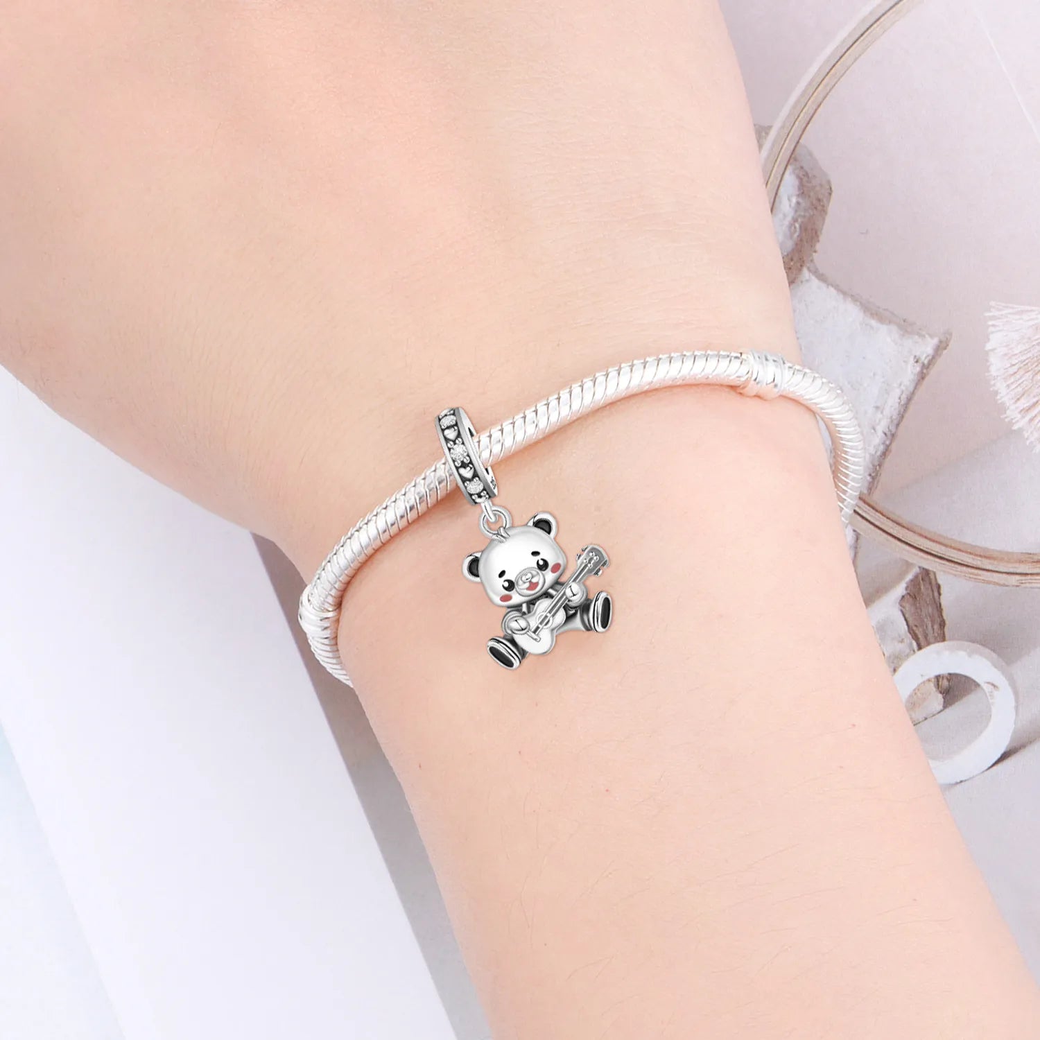PANPOKI 925 Sterling Silver Bear Playing Guitar Beads Original Pendants Bracelet Charm Jewelry DIY Necklace Bracelet Fine Gifts