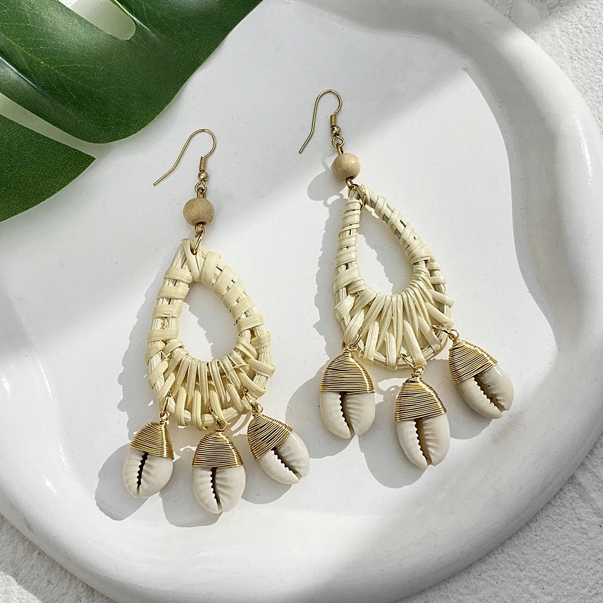 Bohemian Shell Conch Rattan Knit Drop Earrings for Women Gold Color Geometric Round Irregular Earrings Summer Beach Jewelry