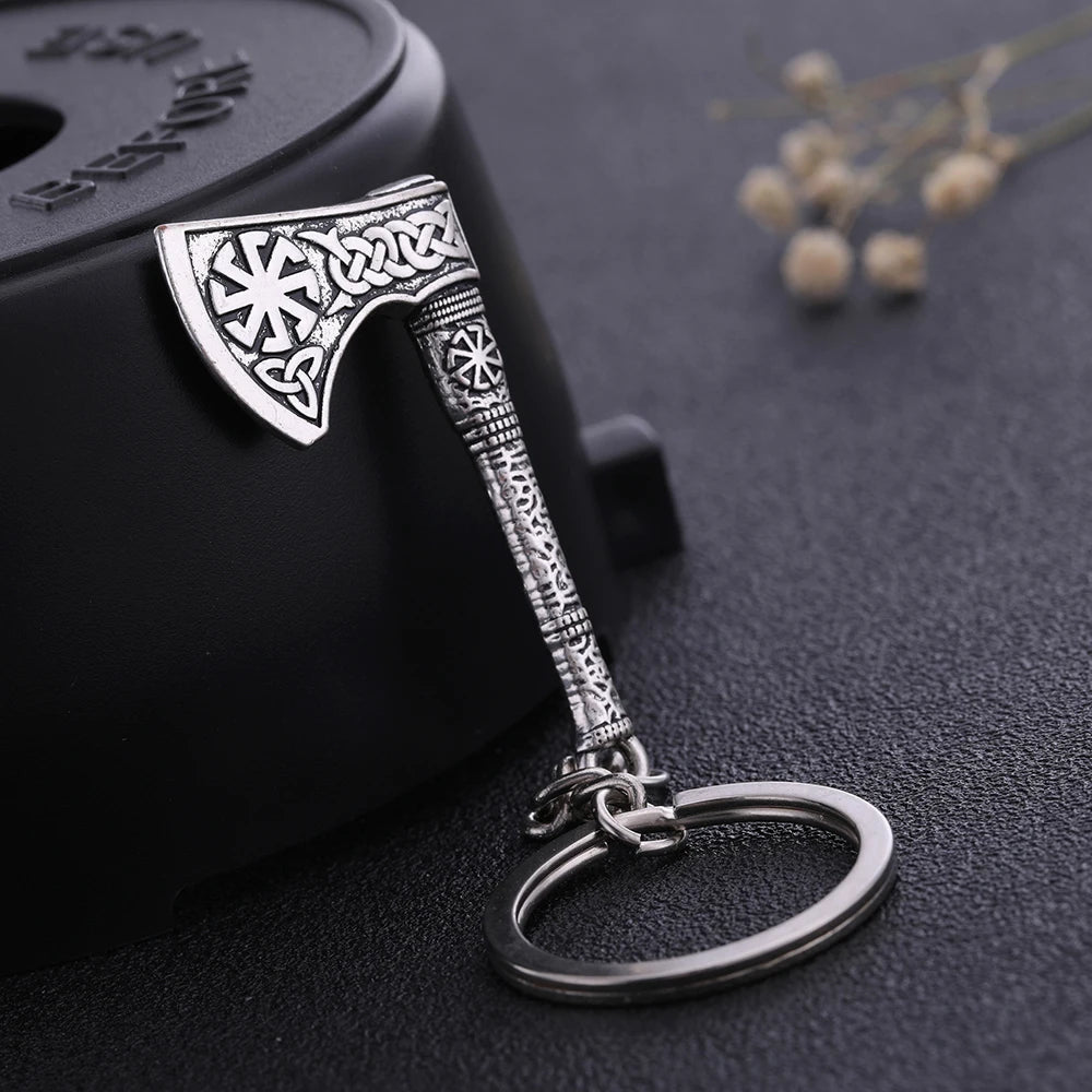 Porte-clés pendentif hache viking Dreamtimes en acier inoxydable, rune celtique vintage, bijou protecteur pour homme, cadeau en gros
