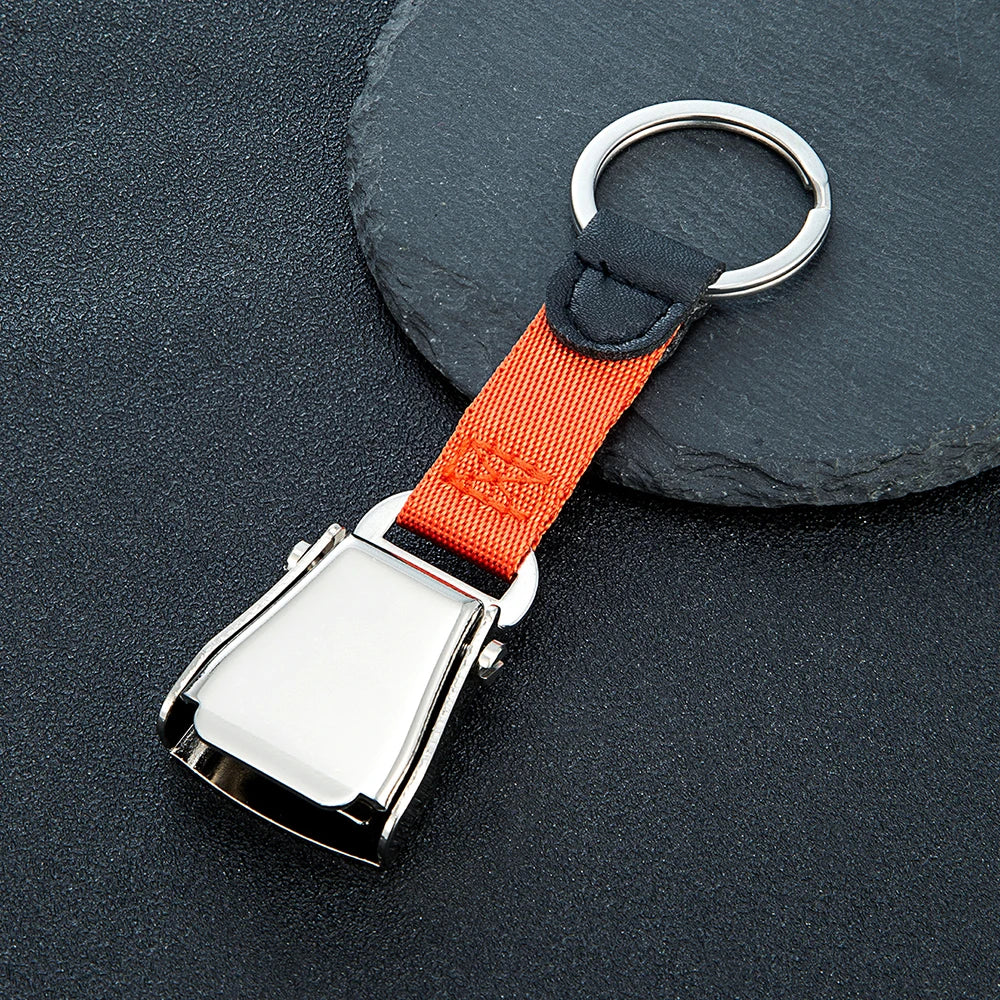 MKENDN Abnehmbarer Mini-Sicherheitsgurt-Schlüsselanhänger mit Flugzeugschnalle – ideal für Flugzeuge und Fluggesellschaften – kleines Geschenk für Luftfahrtbegeisterte