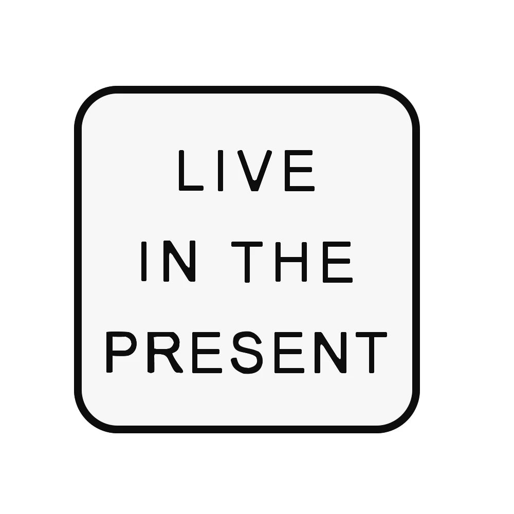 New Creative Slogan Enamel Pin NEVER GIVE UP LIVE IN THE PRESENT Brooches Women Men Lapel Pin Badges Jewelry Gift for Friend