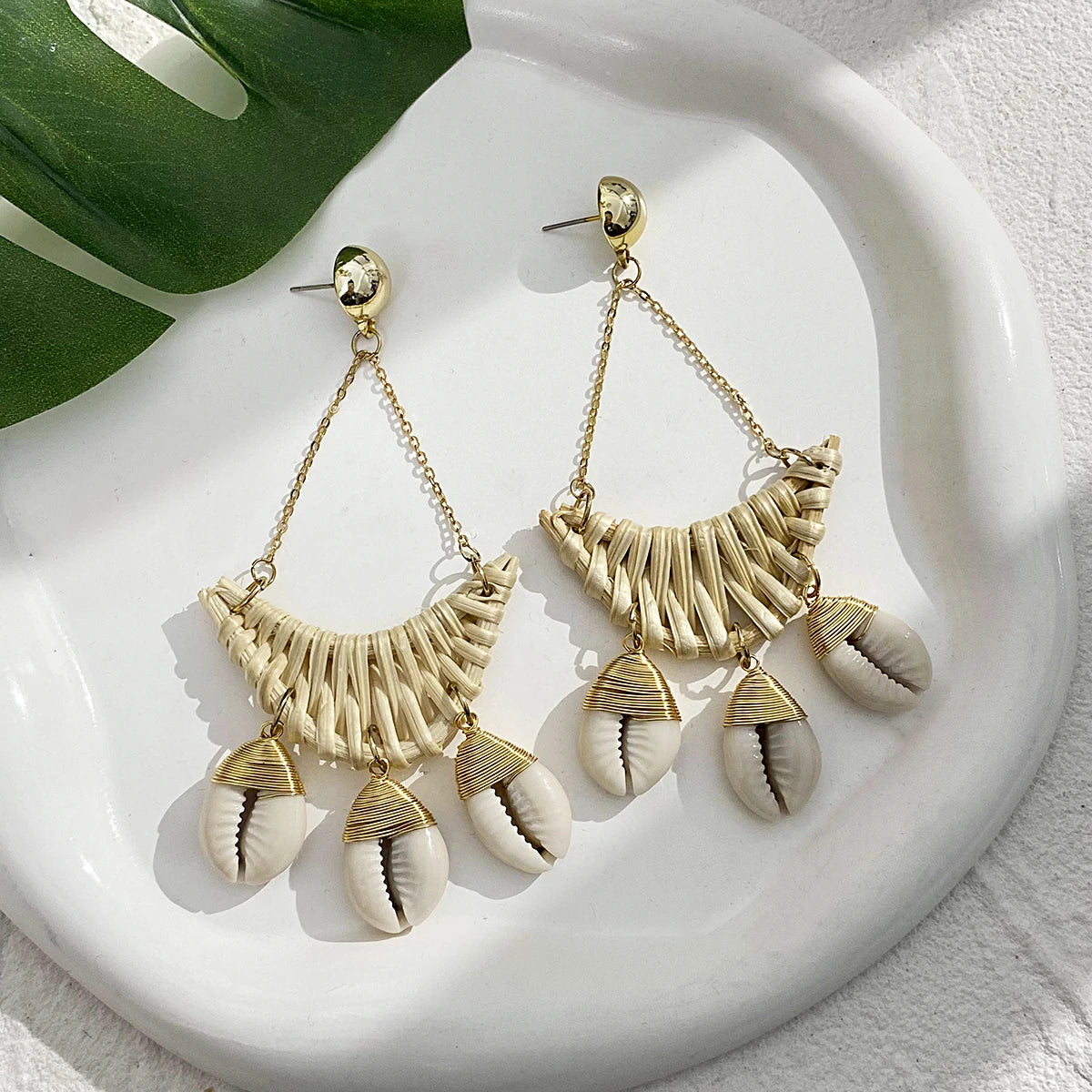 Bohemian Shell Conch Rattan Knit Drop Earrings for Women Gold Color Geometric Round Irregular Earrings Summer Beach Jewelry