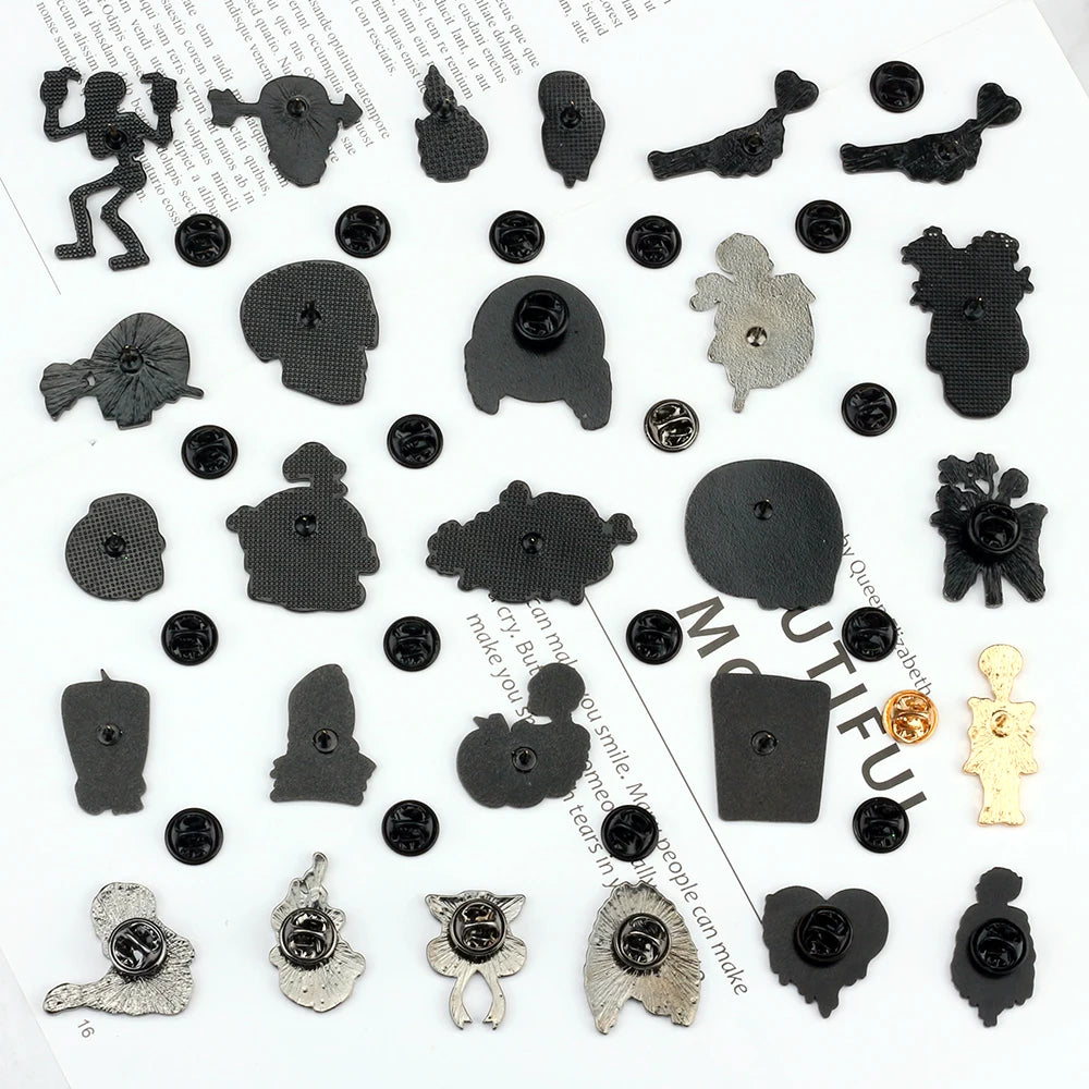 More Styles Halloween Day Punk Skeleton Enamel Pin Women Men Rose Flower Skull Brooches Metal Jean Coat Lapel Pin Badge Jewelry