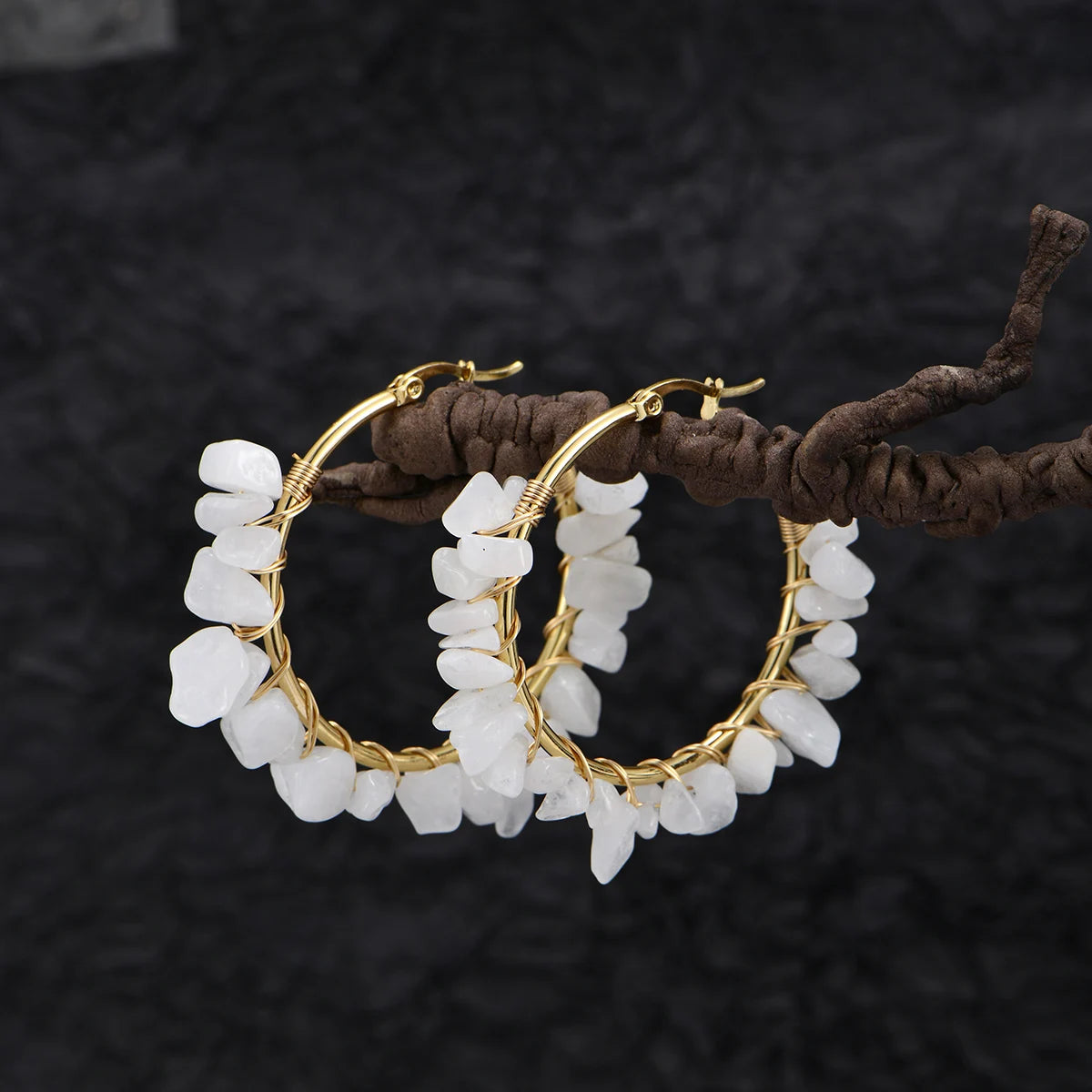 A Pair of Fashionable and Creative Round Natural Stone/Turquoise Earrings, Various Colors of Stone Earrings