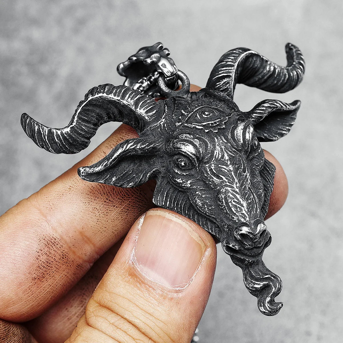 Ram Goat Necklaces 316L Stainless Steel Eye of Truth Men Pendants Stout Horn Chains Rock Punk for Friend Male Jewelry Best Gift