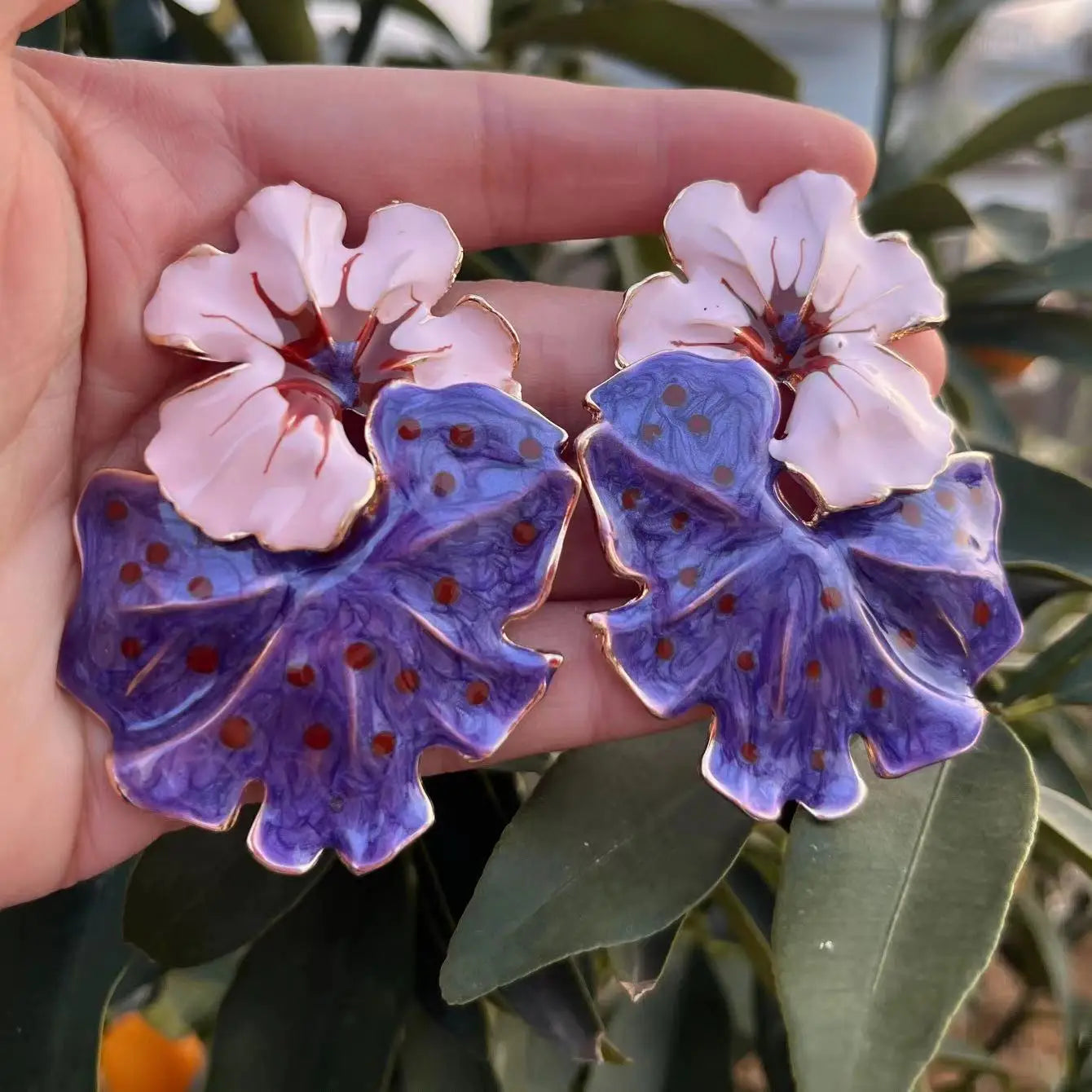 Zvoijio New Sweet Temperament Wave Dot Leaf Flower Earrings