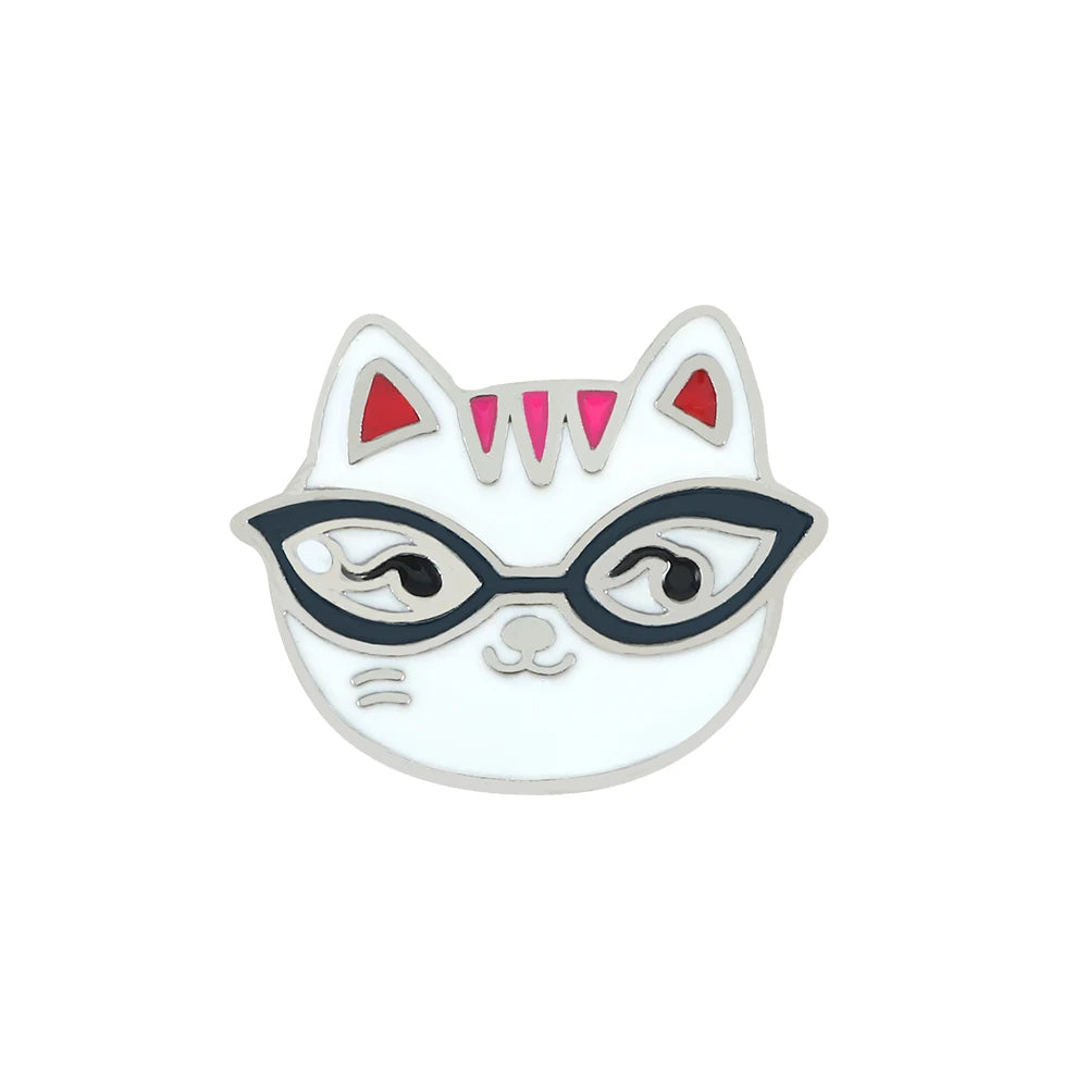 Cartoon Animal Brooches Black White Couple Cat Fish Bone Enamel Pins Clothes Collar Lapel Pin Bag Metal Badges Jewelry For Lover